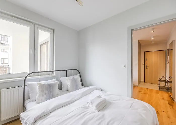 Wilda Chic By Bookinghost