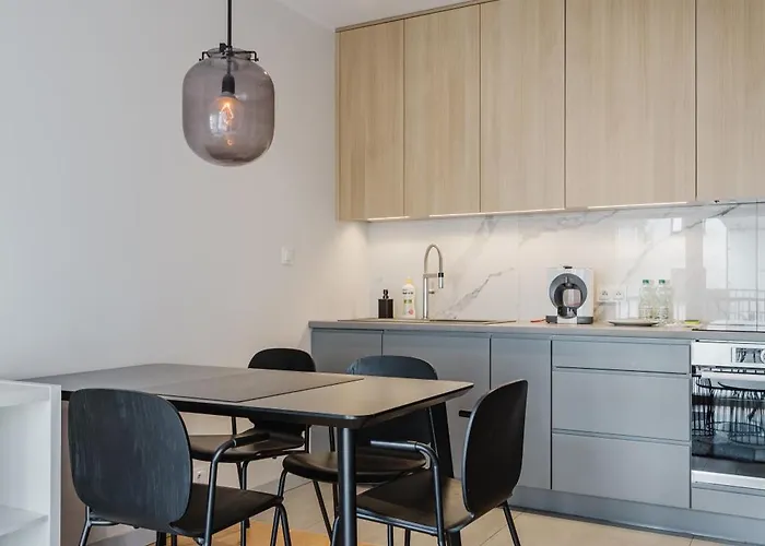 Wilda Chic By Bookinghost